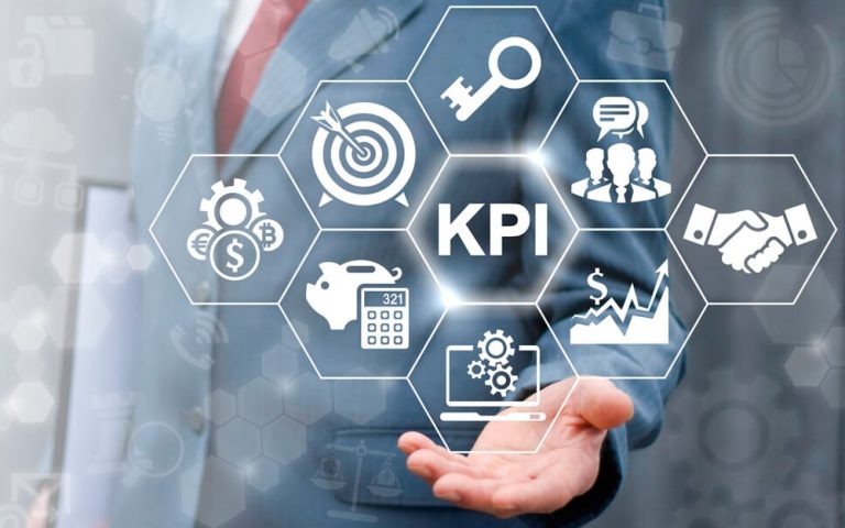 COMO POTENCIALIZAR SUA GESTÃO USANDO KPIs